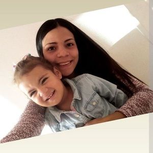Meet your Posher, Gabriela